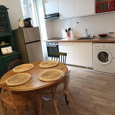 Appartement T2 Renove, Centre-Ville Hendaye, Proche Baie, Sans Ascenseur, Balcon, Calme, Wifi Non Inclus - Fr-1-239-850 Eksteriør billede